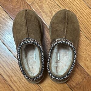 Ugg Tasman Slippers - please read description